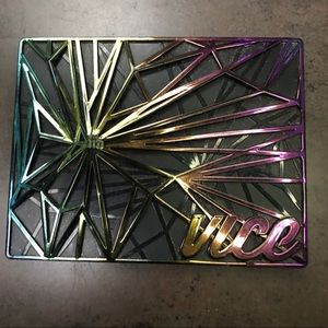 Urban Decay Vice Pallet💙💚💛🧡❤️💜